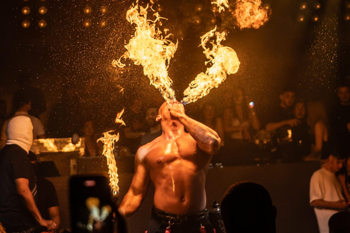 cracheur de feu Paris